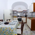 Casa Hellen Center * بوسيتانو