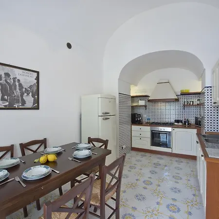 Casa Hellen Center Nyaraló *